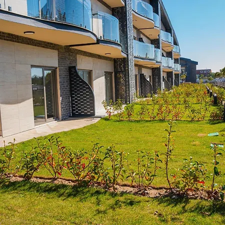 Lara Breeze Kundu Kanyon *