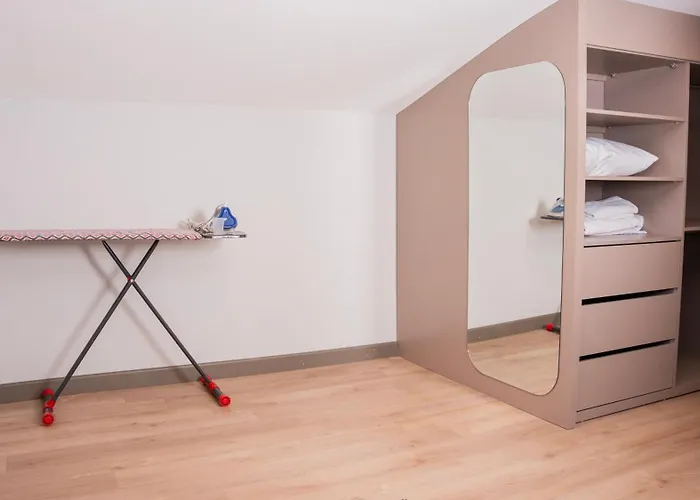 Lara Breeze Kundu Kanyon דירה