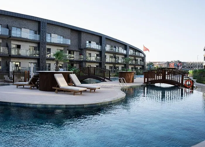 Lara Breeze Kundu Kanyon